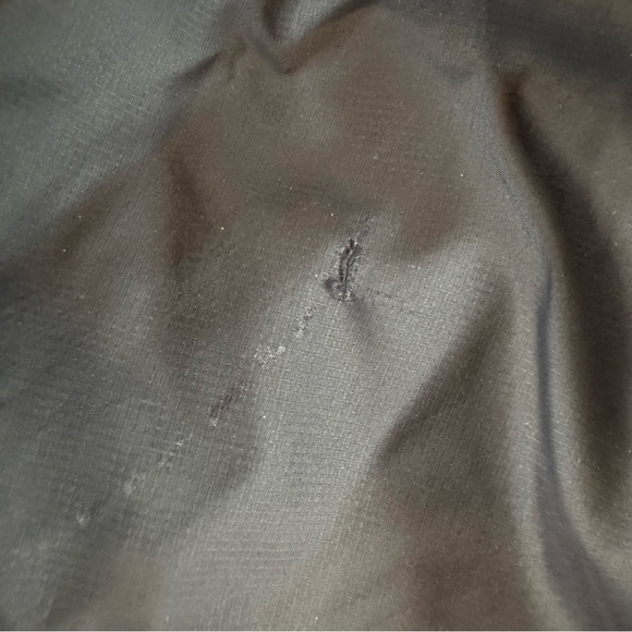 Under Armor Puffer - Men’s M/Women’s L - EUC - Picture 4 of 4